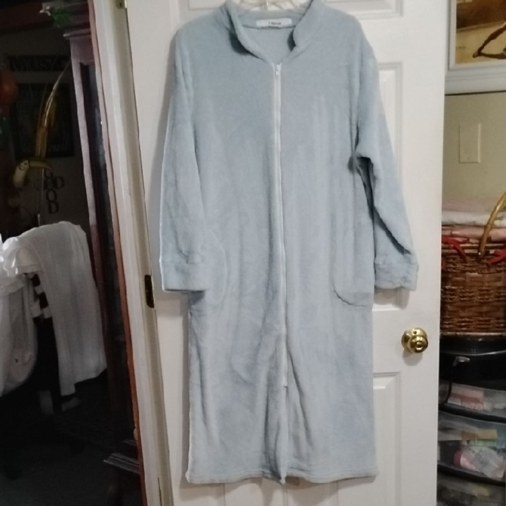 Blue Cozy Full-Length Zip-Up Robe